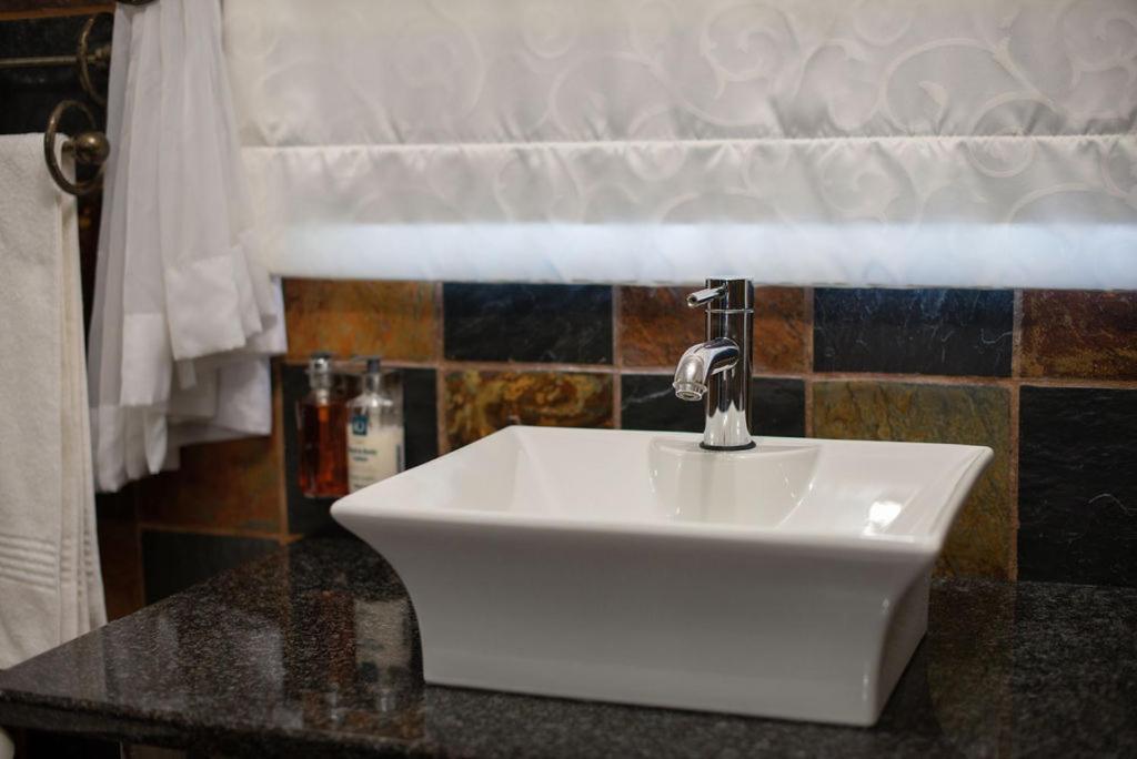 Micasa Sucasa Guesthouse Lephalale Екстериор снимка