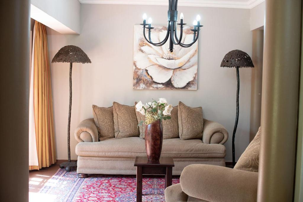 Micasa Sucasa Guesthouse Lephalale Екстериор снимка