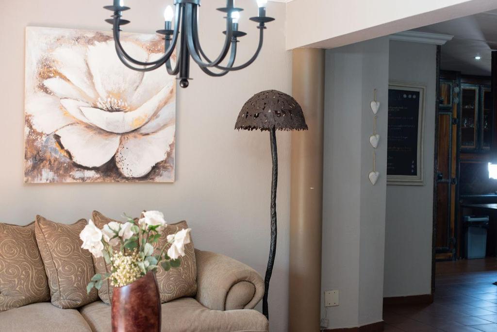 Micasa Sucasa Guesthouse Lephalale Екстериор снимка
